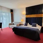 Prawdzic Family & Wellness 公寓式酒店 4*