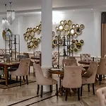 Prawdzic Family & Wellness 아파트호텔 4*