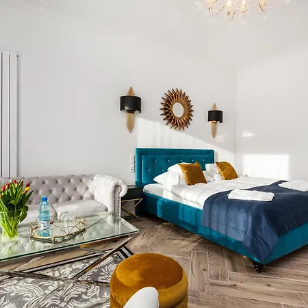 Prawdzic & Wellness شقة فندقية 4*