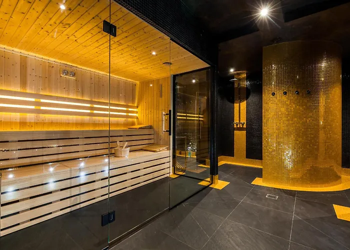 Prawdzic Family Resort&wellness Hotel apartamentowy 4*